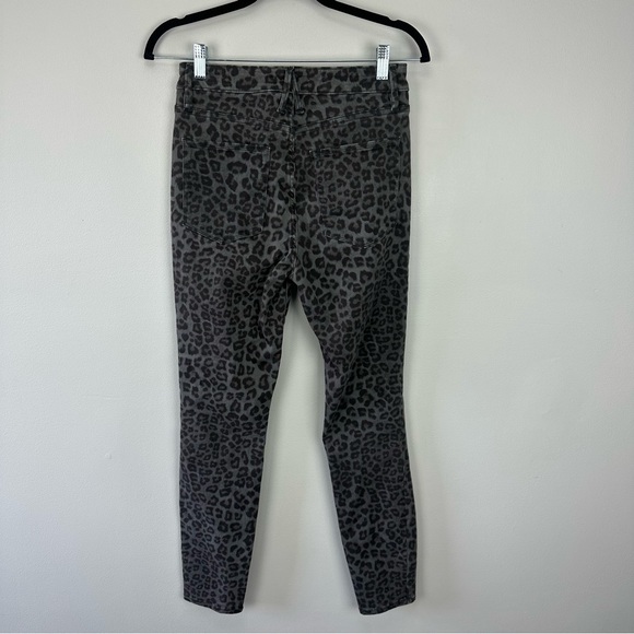 Good American Good Legs Animal Print Jeans - Picture 4 of 10